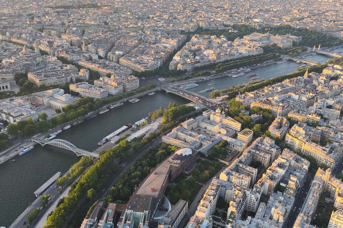 Paris, entre souvenirs émerveillés et rêves&nbsp;réalisés